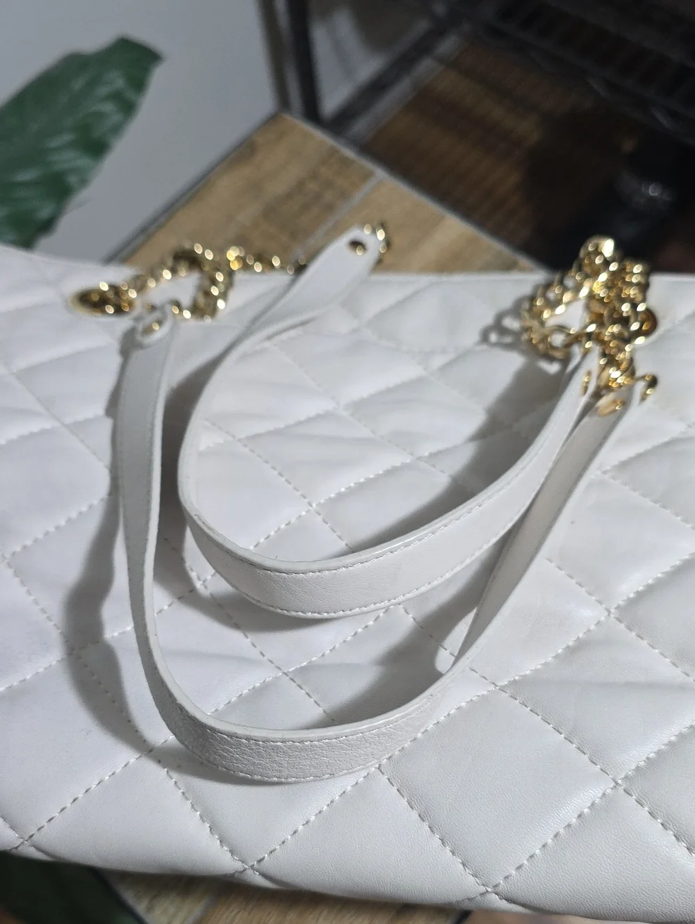 Micheal Kors Fulton Quilted Leather Tote White / Gold Hardware